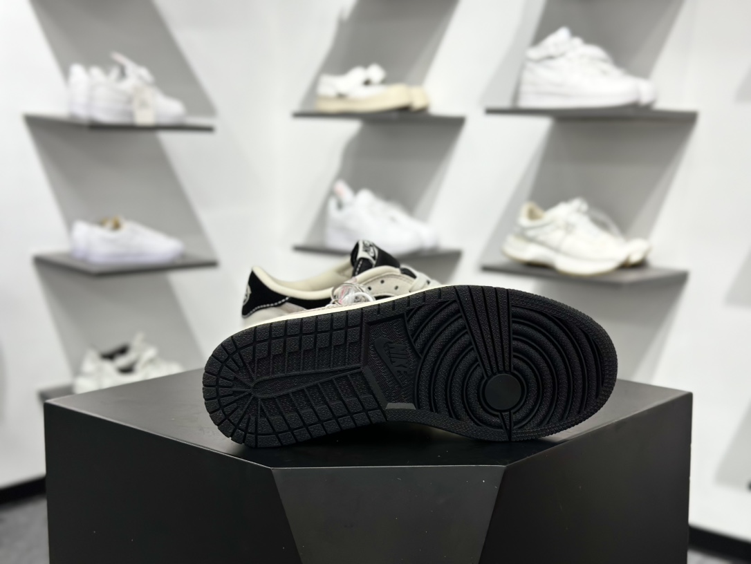 Travis Scott x Fragment Design x Air Jordan 1 Low OG SP AJ1 乔1 权志龙联名 黑白菊花 低帮文化休闲板鞋 XS2024-047 Travis Scott x Fragment Design x Air Jordan 1 Low OG SP AJ1 乔1 权志龙联名 黑白菊花 低帮文化休闲板鞋 XS2024-047
