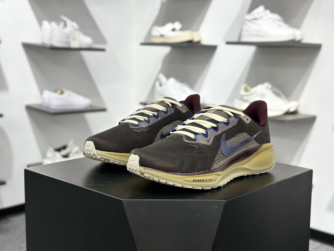 NK Air Zoom Pegasus 41 鞋面采用外层由韧性纱线+内层网眼布的设计 HV4327-299