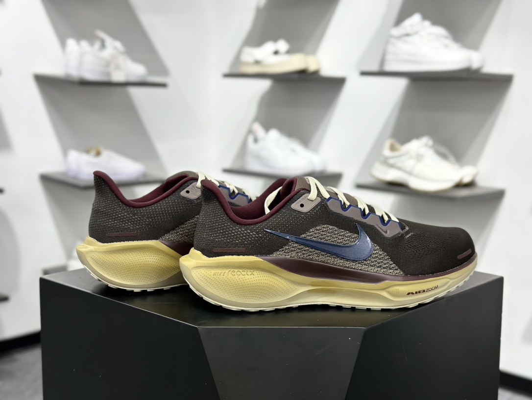 NK Air Zoom Pegasus 41 鞋面采用外层由韧性纱线+内层网眼布的设计 HV4327-299