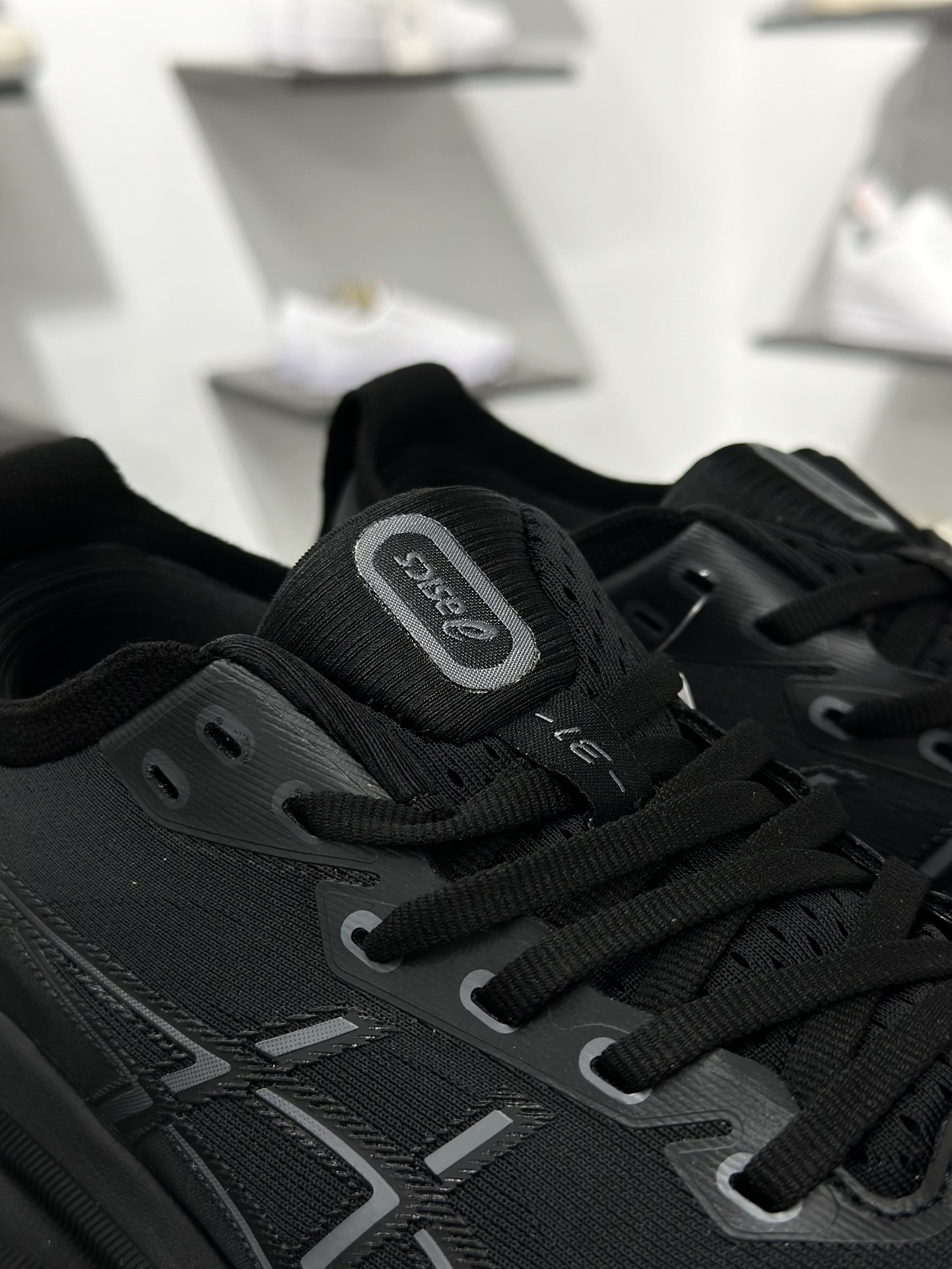 Asics Gel-Kayano 31代 运动休闲透气专业跑鞋  1011B867-001