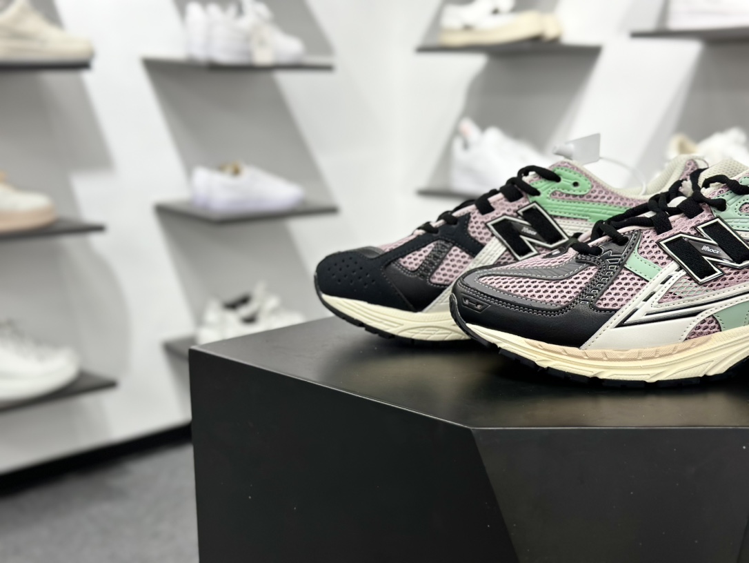 NB新百伦New Balance M1906R 系列复古老爹风休闲运动慢跑鞋 U1906NB