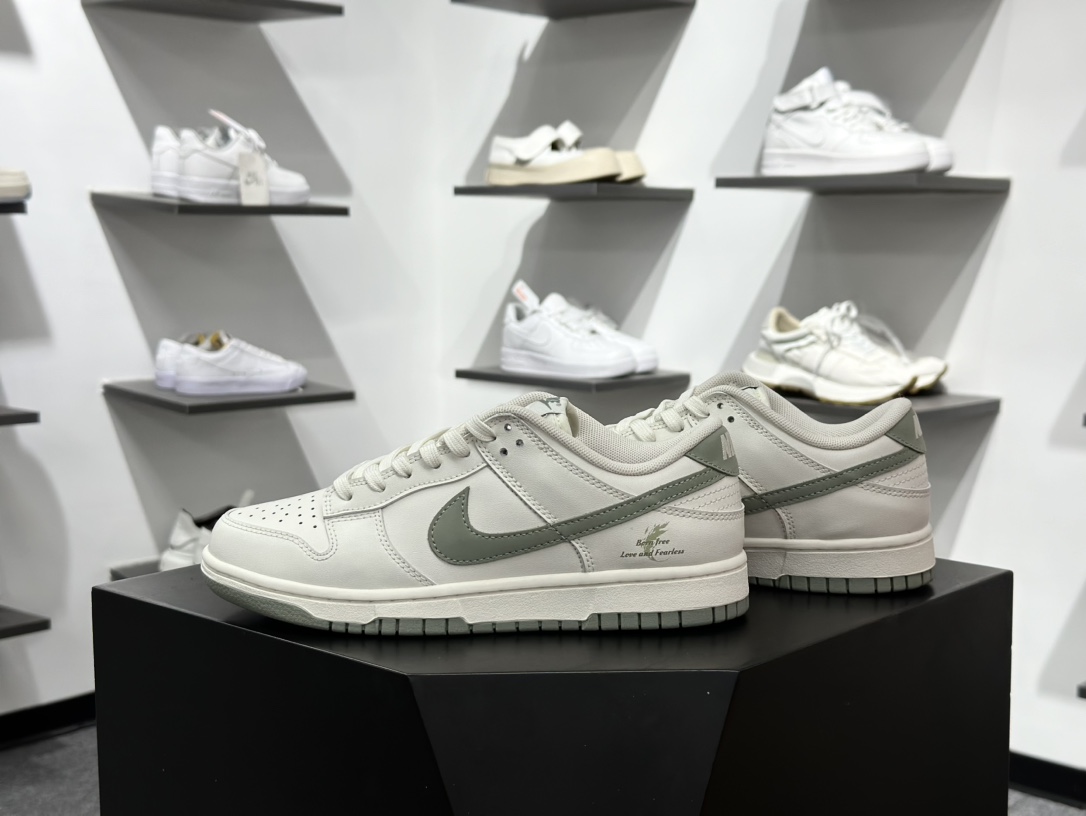 NK Dunk Low 心之希冀 WG0406-021 此款整体以杏仁白色为主色调