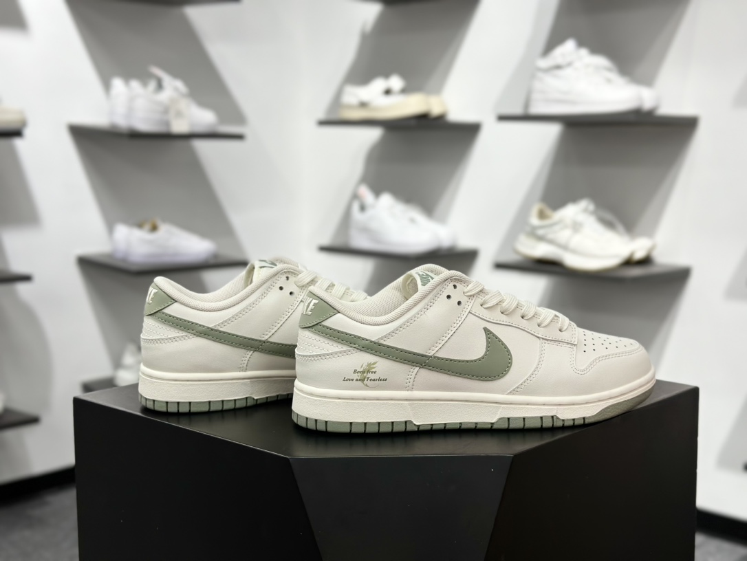NK Dunk Low 心之希冀 WG0406-021 此款整体以杏仁白色为主色调