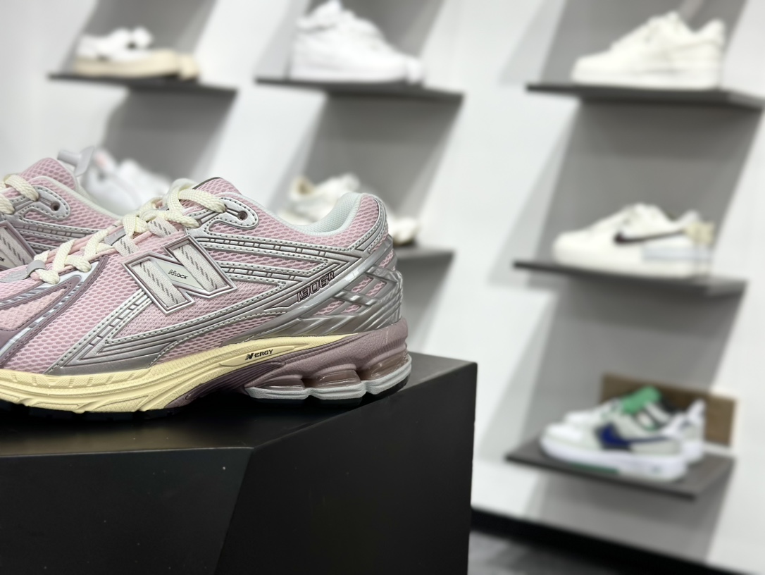New Balance 1906系列复古老爹风休闲运动慢跑鞋  U1906RNF