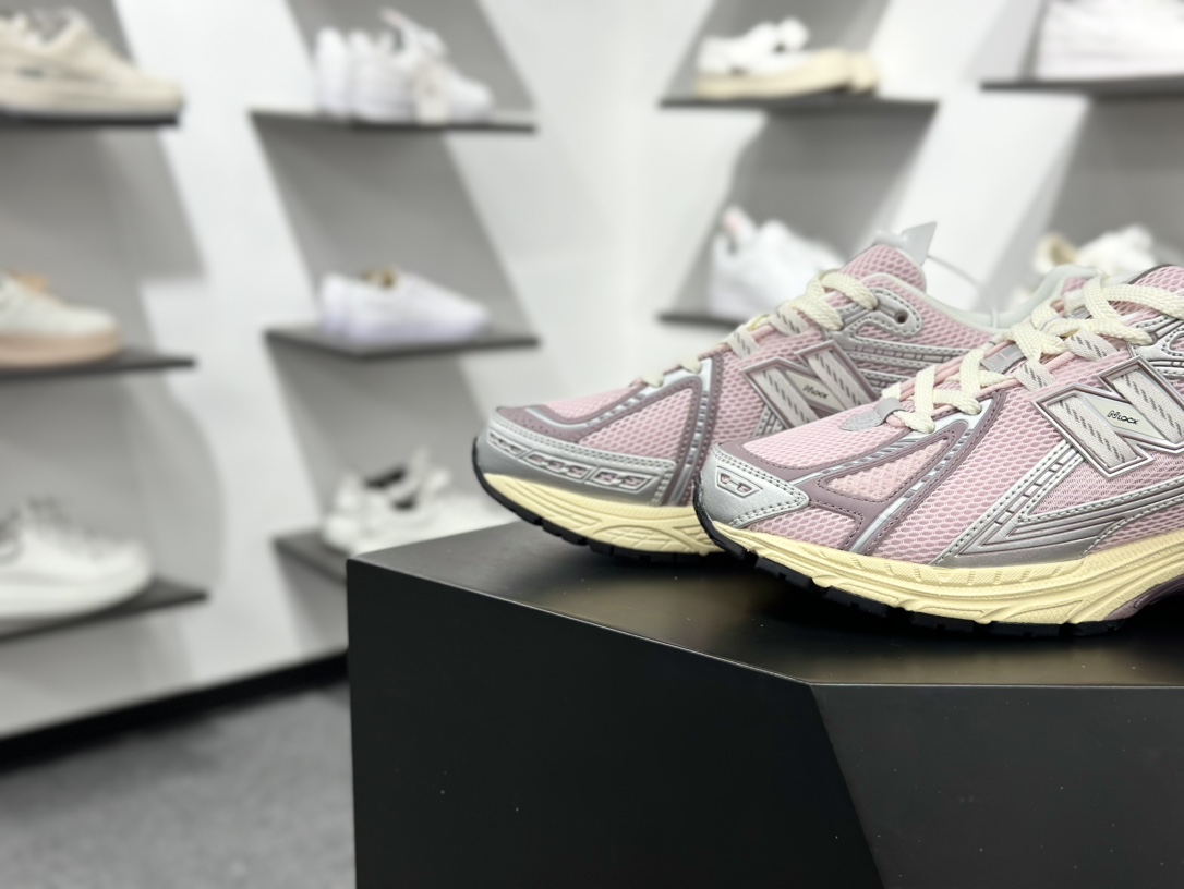 New Balance 1906系列复古老爹风休闲运动慢跑鞋  U1906RNF