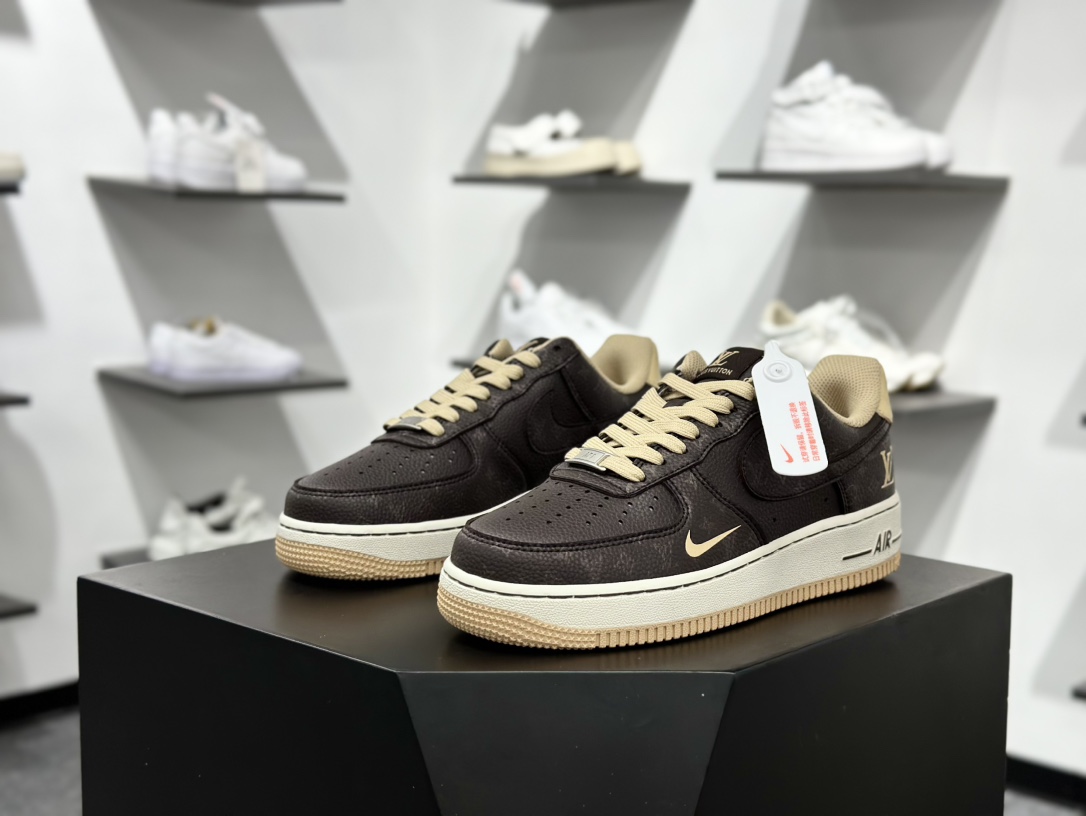 Nike Air Force 1 Low 07 x Louis Vuitton 黑棕小勾  LW9279-007