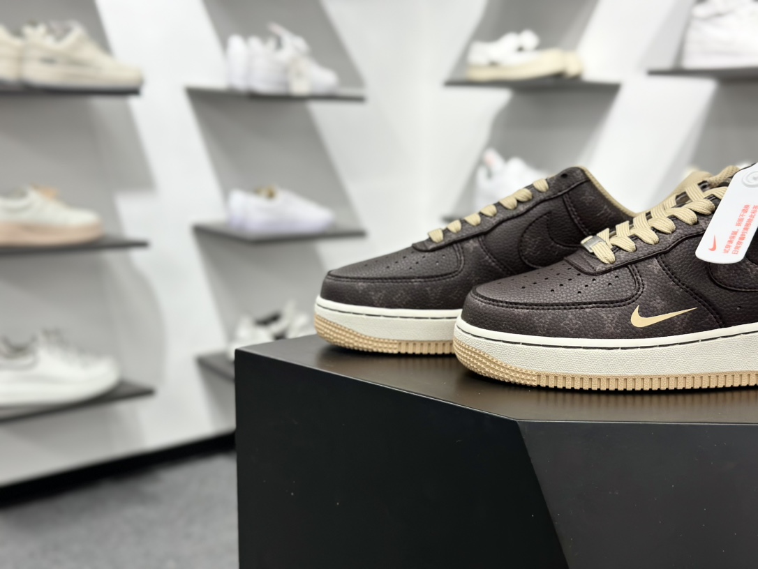 Nike Air Force 1 Low 07 x Louis Vuitton 黑棕小勾  LW9279-007