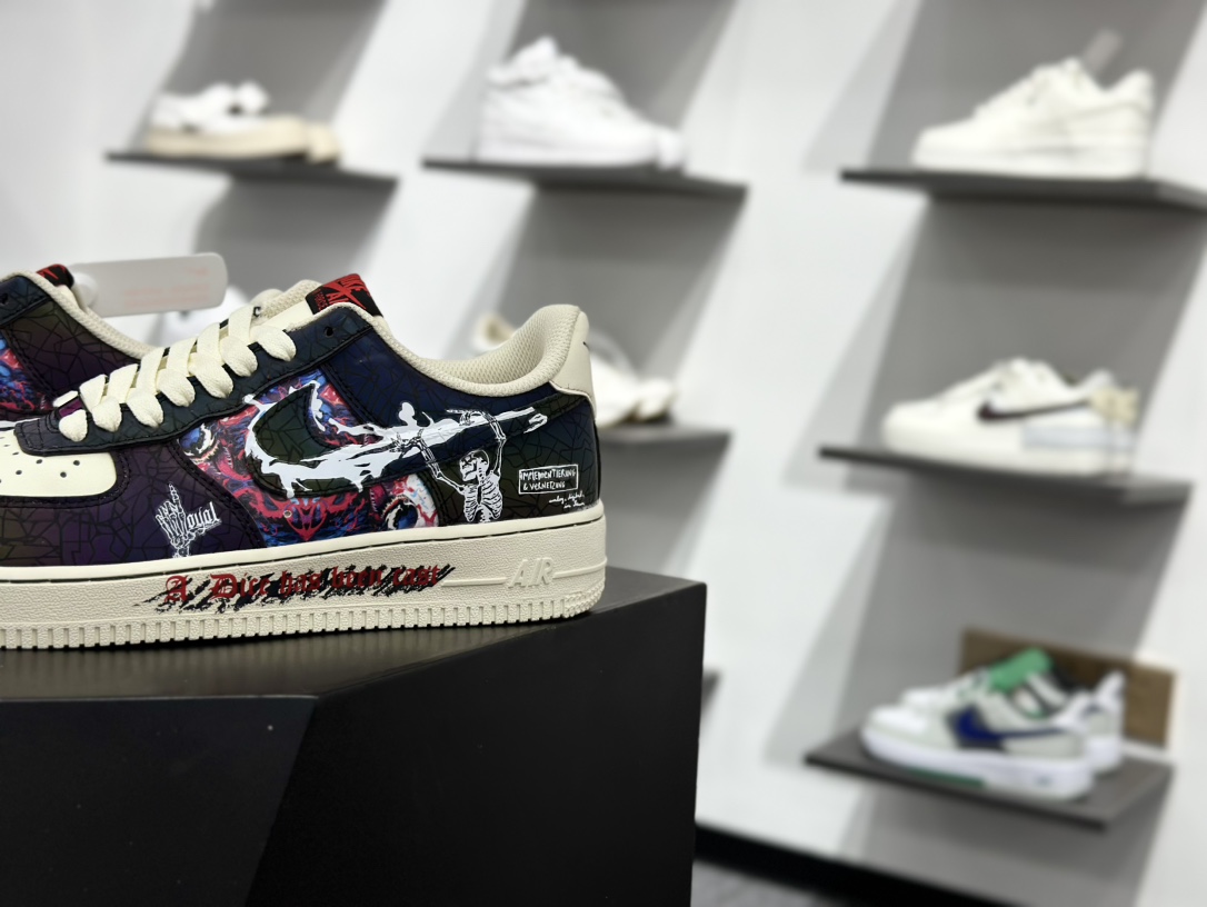 Nike Air Force 1 Low 暗黑涂鸦  DY2032-320