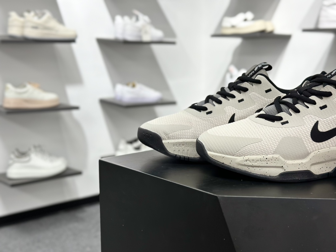 Nike Air Max Alpha TRAINER 5 阿尔法 气垫男子训练鞋  DM0829-013