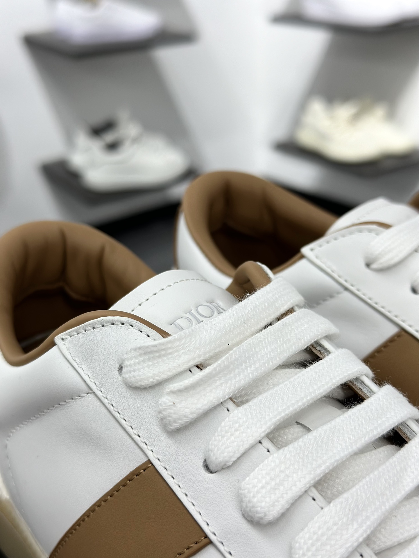 360 迪奥/Dior B01 Matchpoint Low Sneakers B01系列低帮小白鞋“皮革白棕生胶底”3SN328ZRH_H076