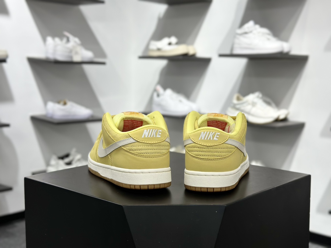 NIKE SB Dunk Low 黄生胶DIY定制款  FJ1674-700