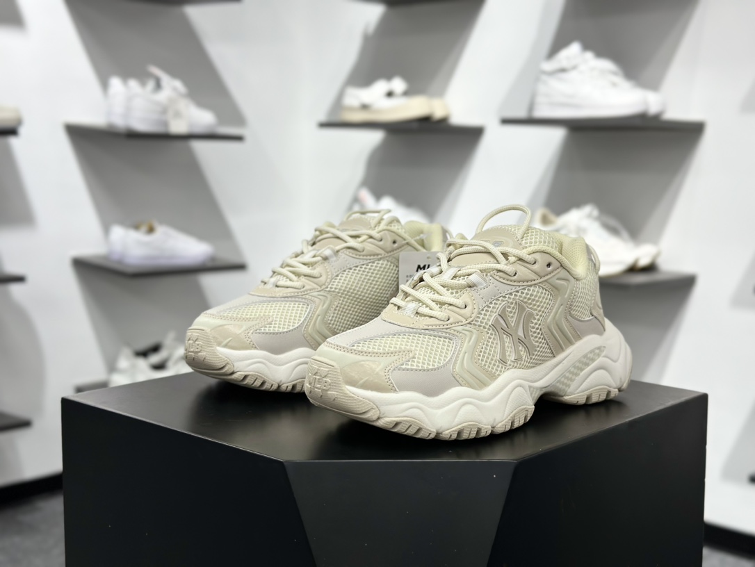 MLB 纽约洋基队 乳白色 3ASHW075N-50CRS MLB 纽约洋基队 乳白色 3ASHW075N-50CRS