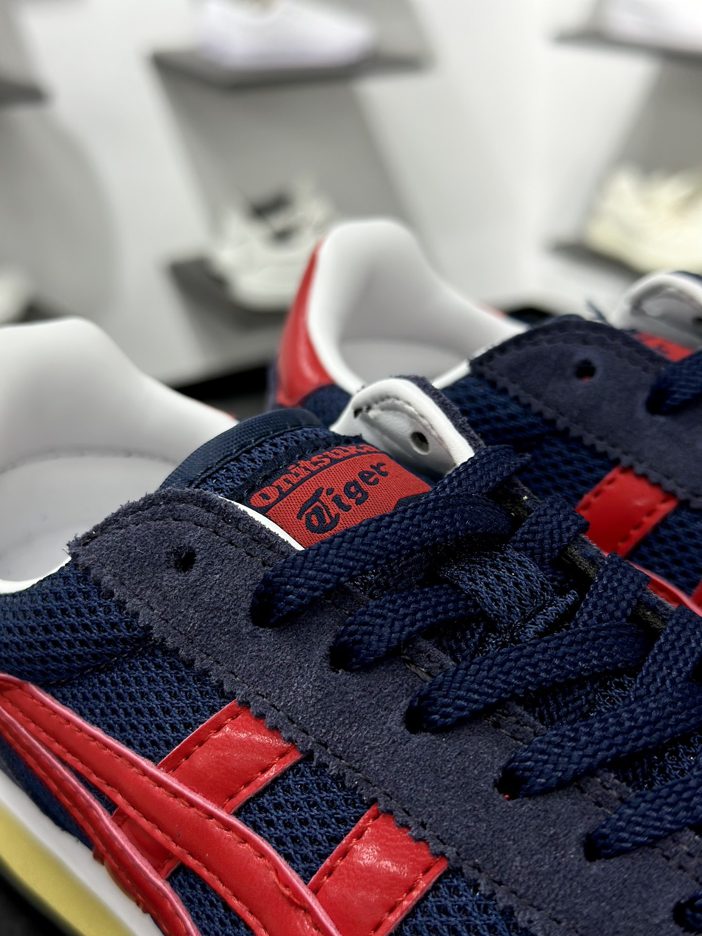 鬼冢虎Onitsuka Tiger California 78系列 FS11超舒适缓震复合底透气跑步鞋 1183B395-400