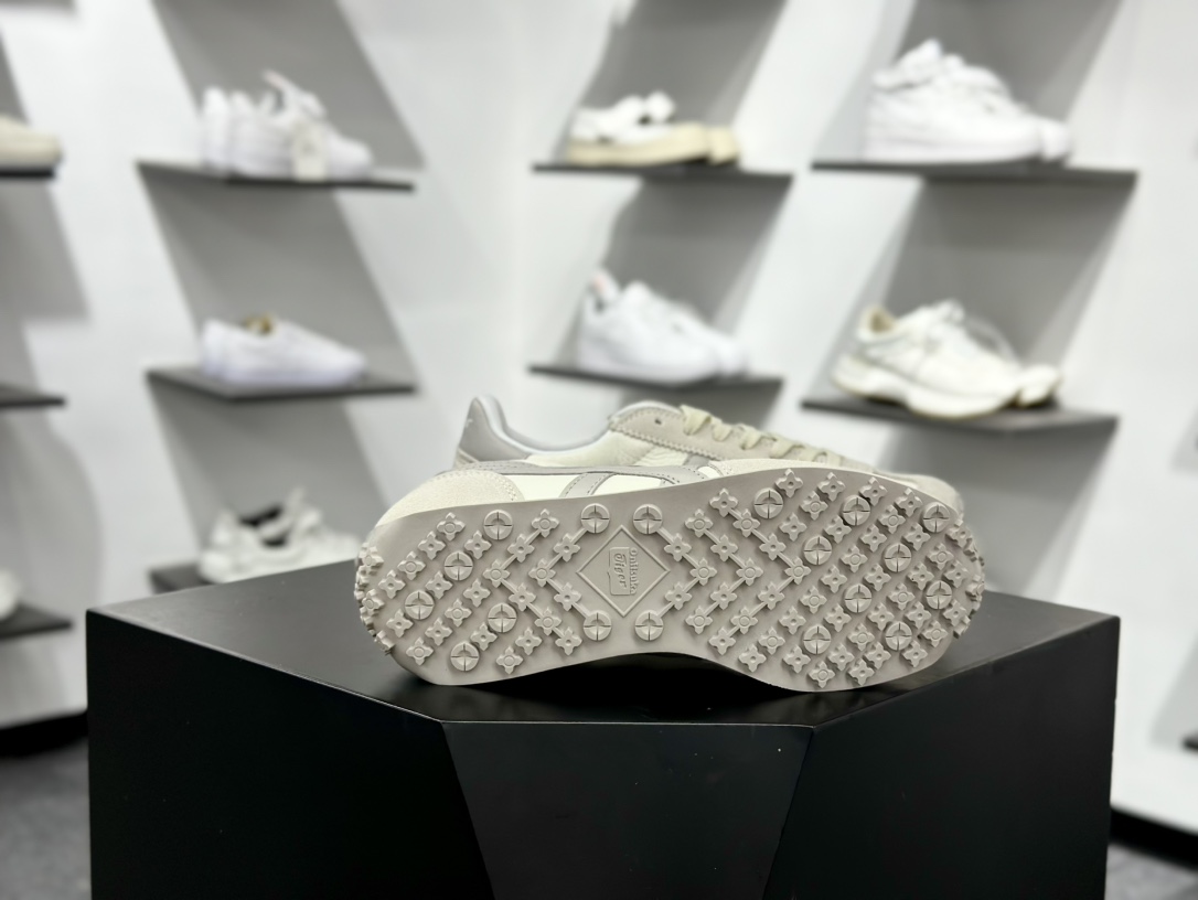 鬼冢虎Onitsuka Tiger California 78系列 FS11超舒适缓震复合底 透气跑步鞋 1183C207-100