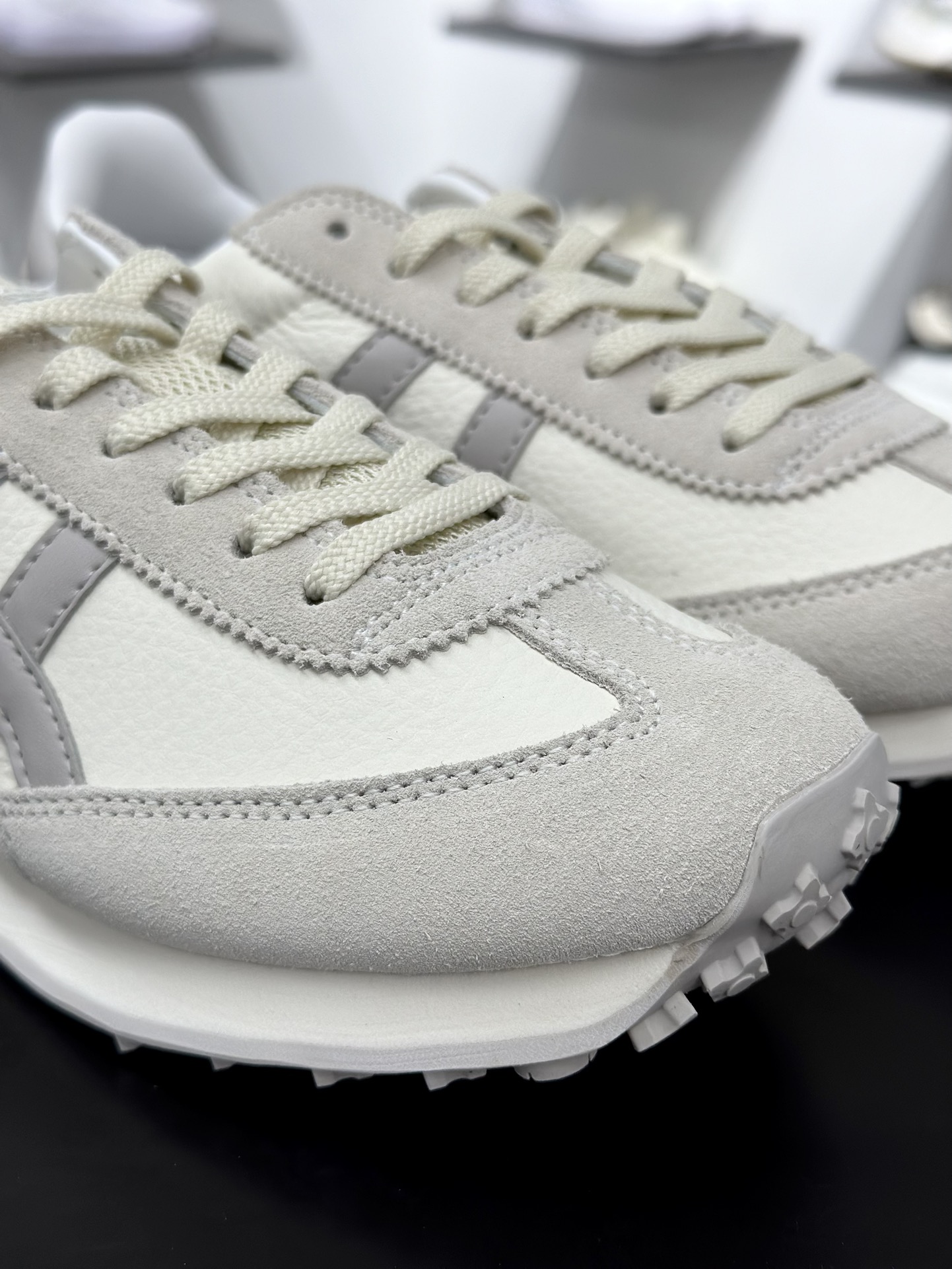 鬼冢虎Onitsuka Tiger California 78系列 FS11超舒适缓震复合底 透气跑步鞋 1183C207-100