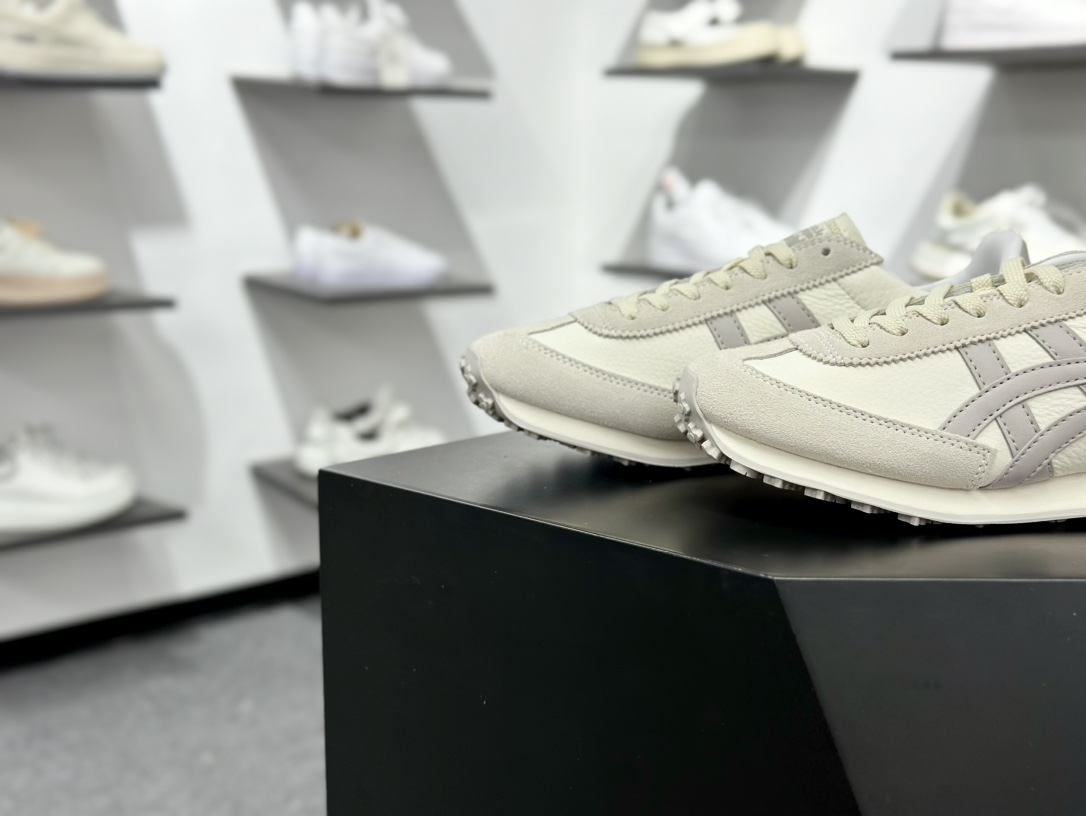 鬼冢虎Onitsuka Tiger California 78系列 FS11超舒适缓震复合底 透气跑步鞋 1183C207-100