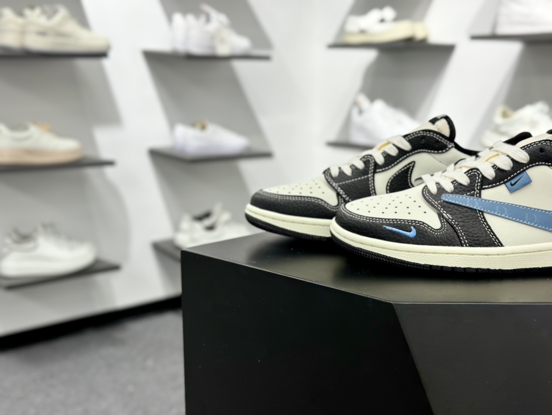 Travis Scott x Fragment Design x Air Jordan 1 Low OG SP AJ1 乔1 迪奥联名 黑白小蓝勾 低帮文化休闲板鞋 XZ5749-003-Chinese UA Cheap High Quatity Brand Clothes Bags handbags Sneakers wholesale wholesaler seller from China Factory suppliers Fashion Clothing Shoes best Quality Beautiful Price Travis Scott x Fragment Design x Air Jordan 1 Low OG SP AJ1 乔1 迪奥联名 黑白小蓝勾 低帮文化休闲板鞋 XZ5749-003