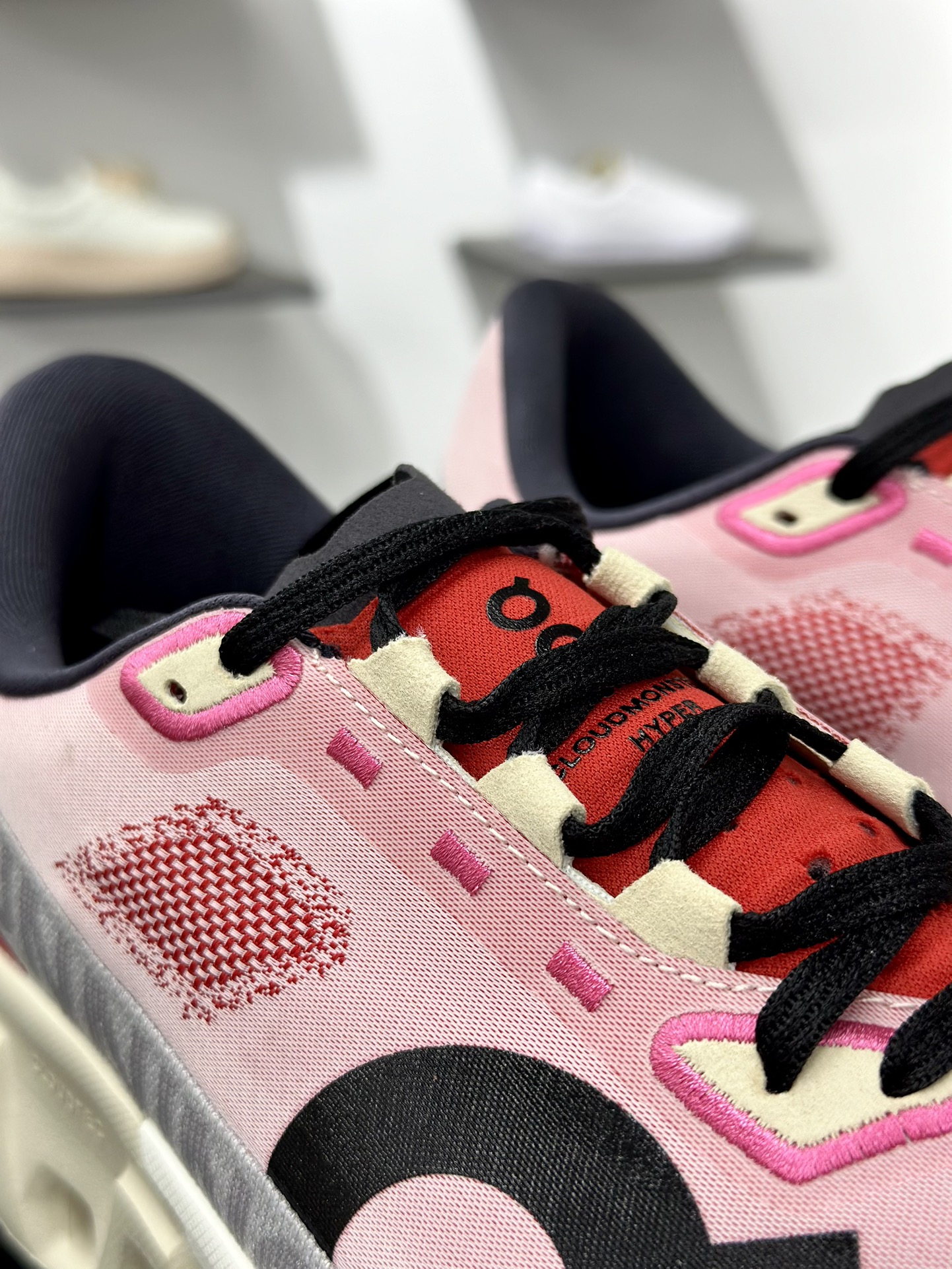 ON 昂跑 On Cloudmonster Hyper 系列 网面透气运动鞋跑步鞋 3WE1012 ON 昂跑 On Cloudmonster Hyper 系列 网面透气运动鞋跑步鞋 3WE1012