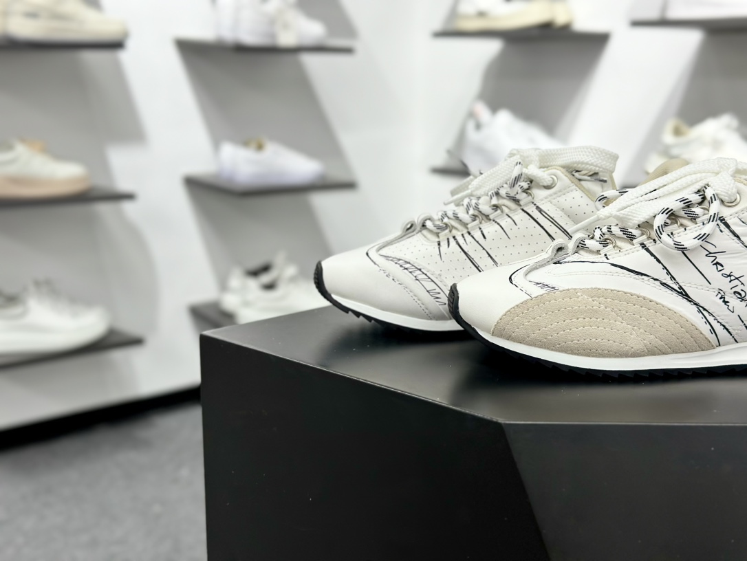 迪奥/ Dior D-Sketch Sneakers”Dior Paris”素描系列低帮板鞋“白灰黑素描”KCK427MPA_S10W