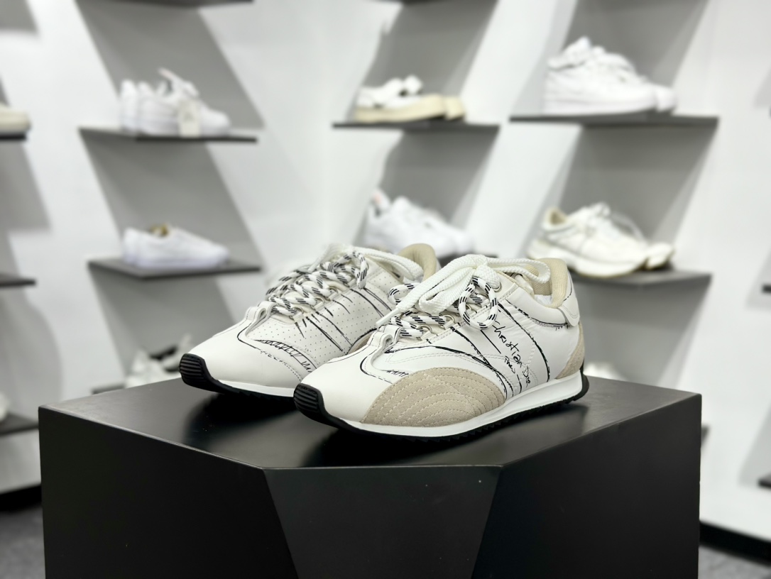 迪奥/ Dior D-Sketch Sneakers”Dior Paris”素描系列低帮板鞋“白灰黑素描”KCK427MPA_S10W