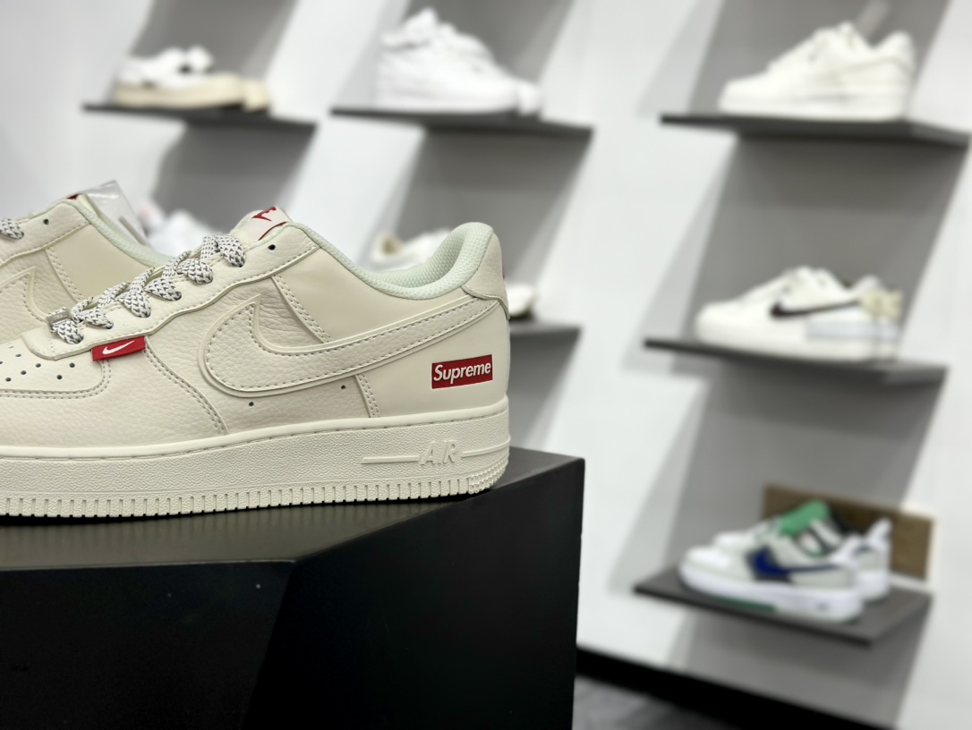 Nike Air Force 1 Low 07 x Supreme 米白红满天星  CS5288-011