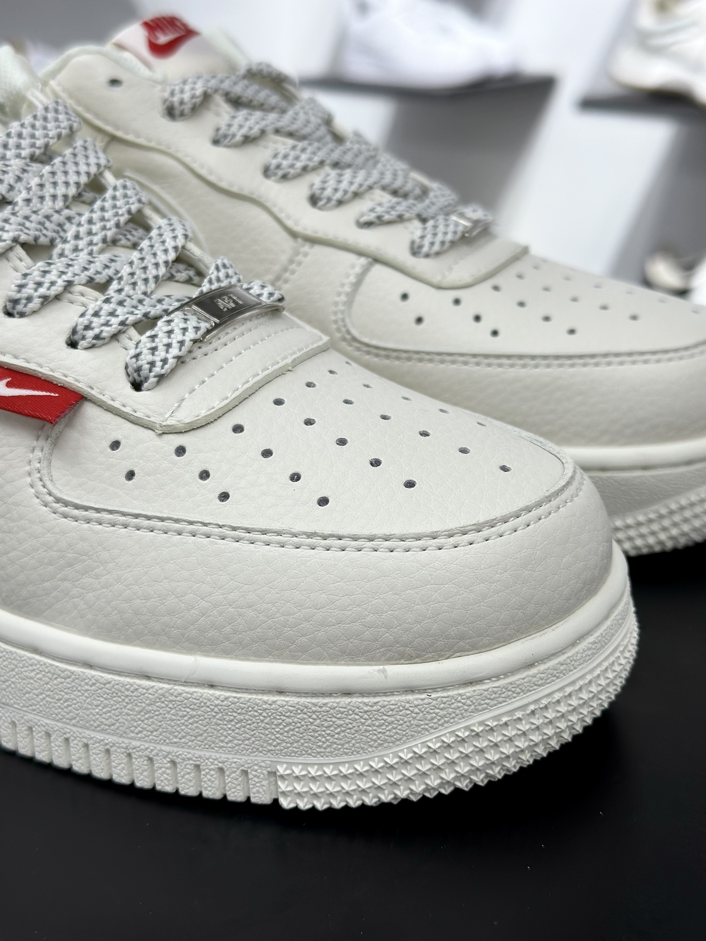Nike Air Force 1 Low 07 x Supreme 米白红满天星  CS5288-011