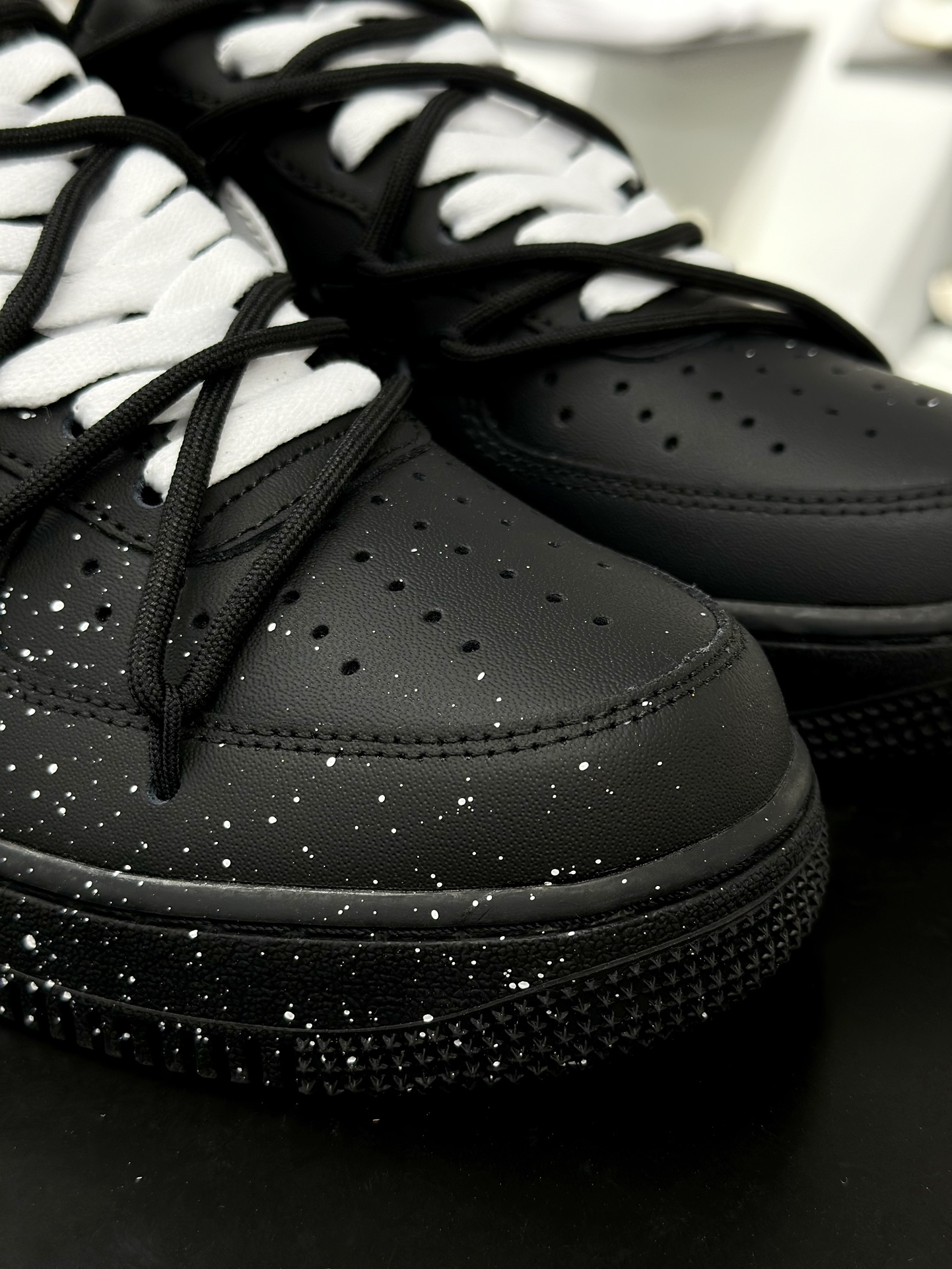 Nike Air Force 1'07 Low 白色满天星泼墨 空军一号低帮休闲板鞋 ZH0316-090