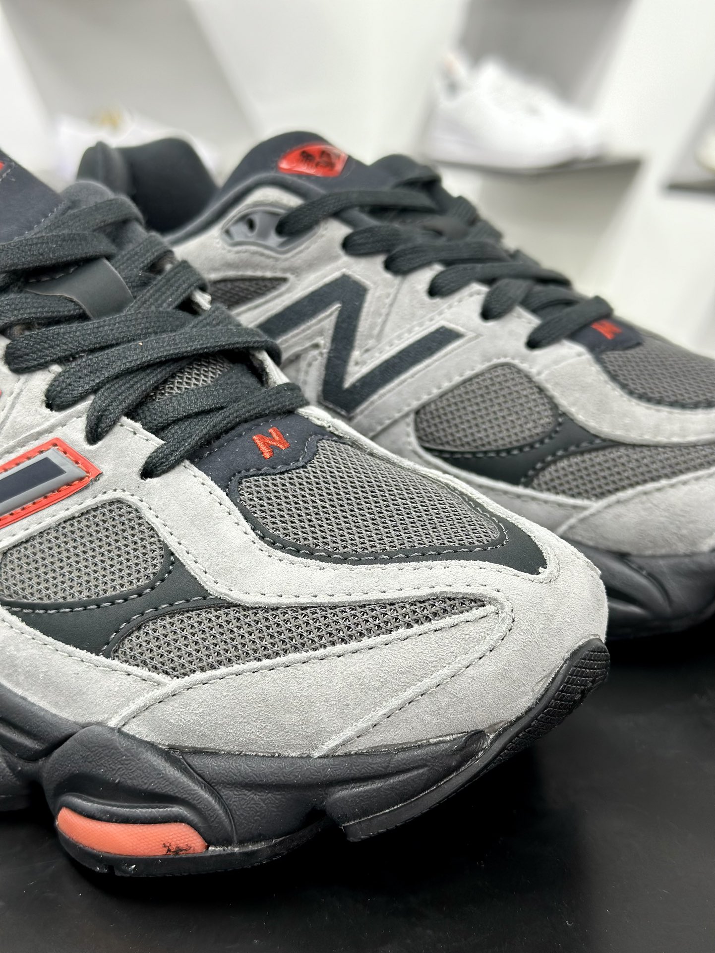 New Balance NB9060 联名款 复古休闲运动慢跑鞋 黑红色 U9060JBO New Balance NB9060 联名款 复古休闲运动慢跑鞋 黑红色 U9060JBO