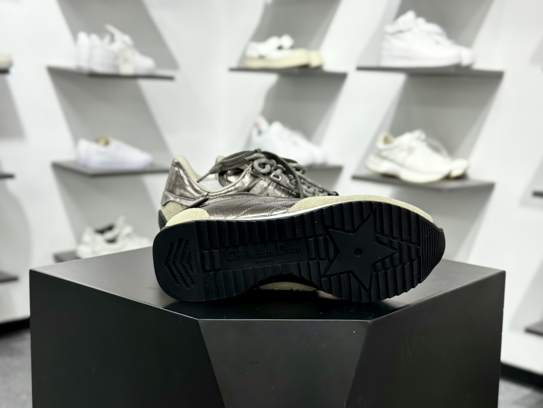 迪奥/ Dior D-Sketch Sneakers”Dior Paris”素描系列低帮休闲运动板鞋1204022/3026