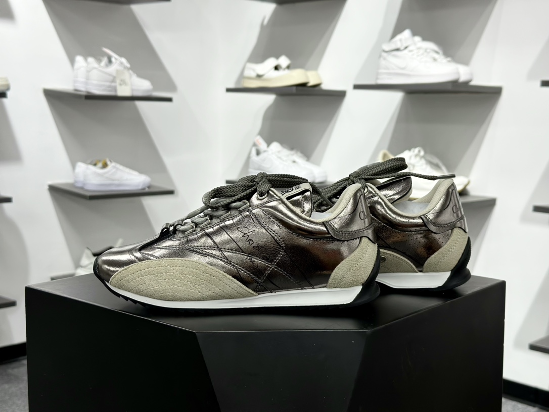 迪奥/ Dior D-Sketch Sneakers”Dior Paris”素描系列低帮休闲运动板鞋1204022/3026