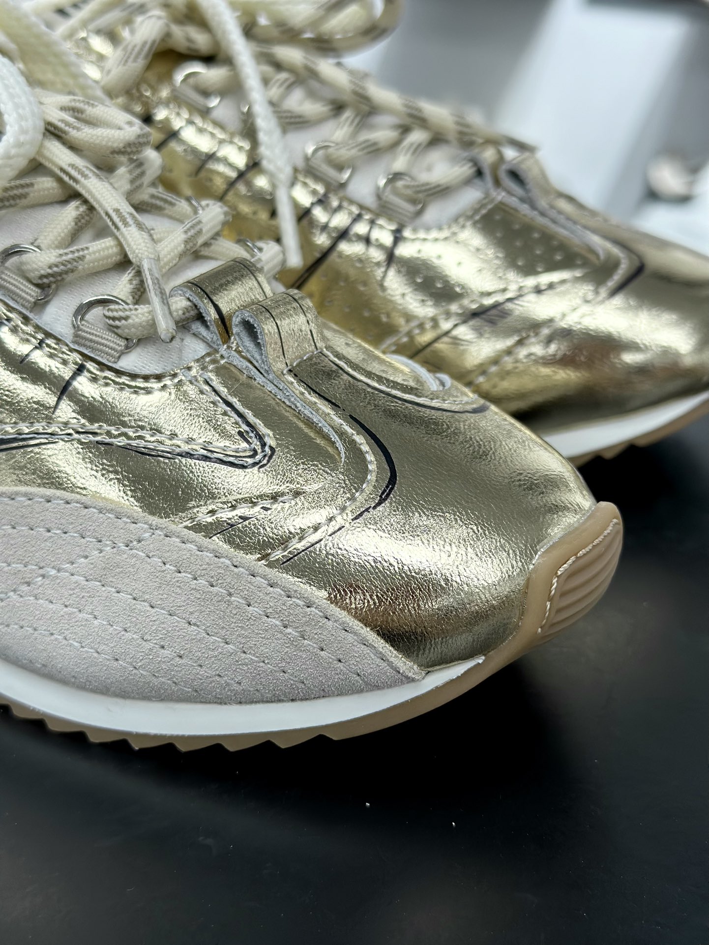 迪奥/ Dior D-Sketch Sneakers”Dior Paris”素描系列低帮板鞋 KCK445LPA_S49K