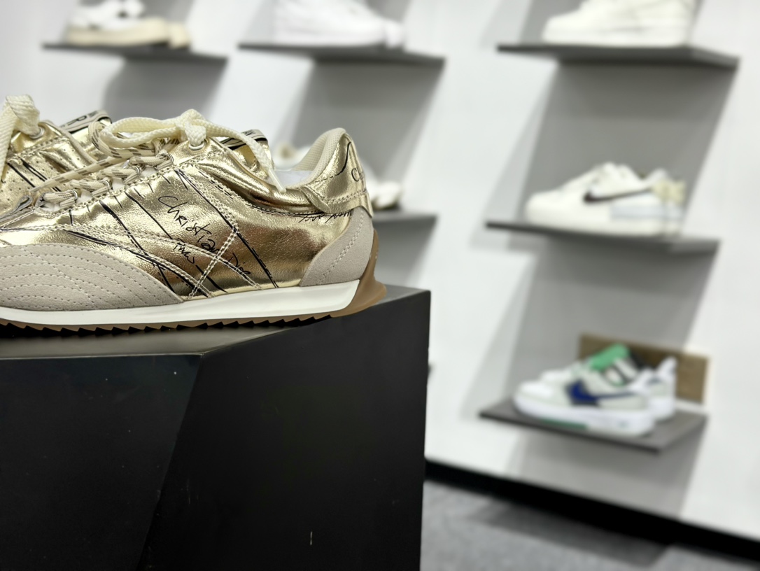 迪奥/ Dior D-Sketch Sneakers”Dior Paris”素描系列低帮板鞋 KCK445LPA_S49K