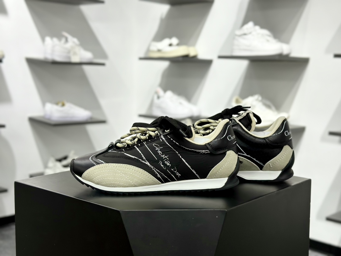 迪奥/ Dior D-Sketch Sneakers”Dior Paris”素描系列低帮运动板鞋KCK427MPA_S900