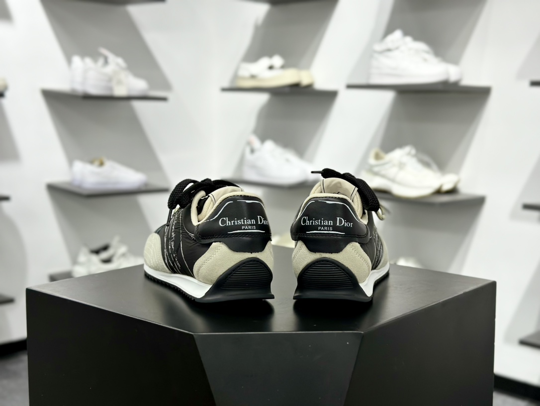 迪奥/ Dior D-Sketch Sneakers”Dior Paris”素描系列低帮运动板鞋KCK427MPA_S900