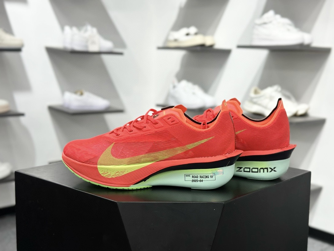 真碳版本 Nike Air Zoom VaporFly Next 4震马拉松跑步鞋 HF6414-600
