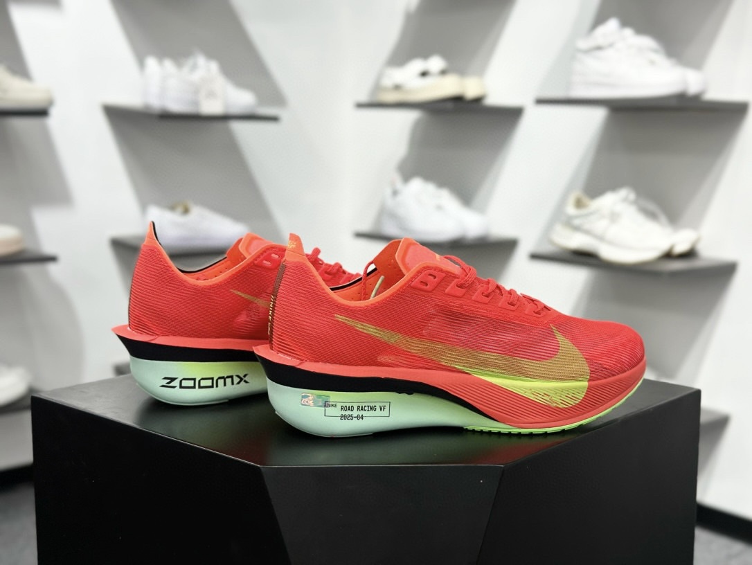 真碳版本 Nike Air Zoom VaporFly Next 4震马拉松跑步鞋 HF6414-600