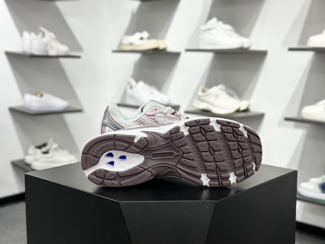 New Balance NB740 轻便复古休闲运动跑步鞋 U740PK2