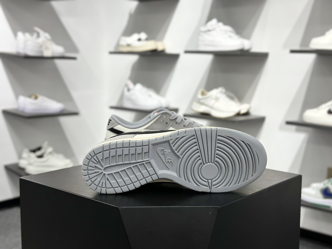 NIKE SB Dunk Low IB3079-101