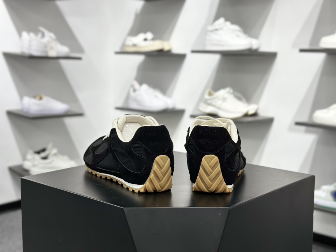 葆蝶家-Bottega Veneta Orbit Flash Low Sneakers 轨道尼龙布系列系带低帮德训风薄底舒适休闲运动鞋 838373V3MS2