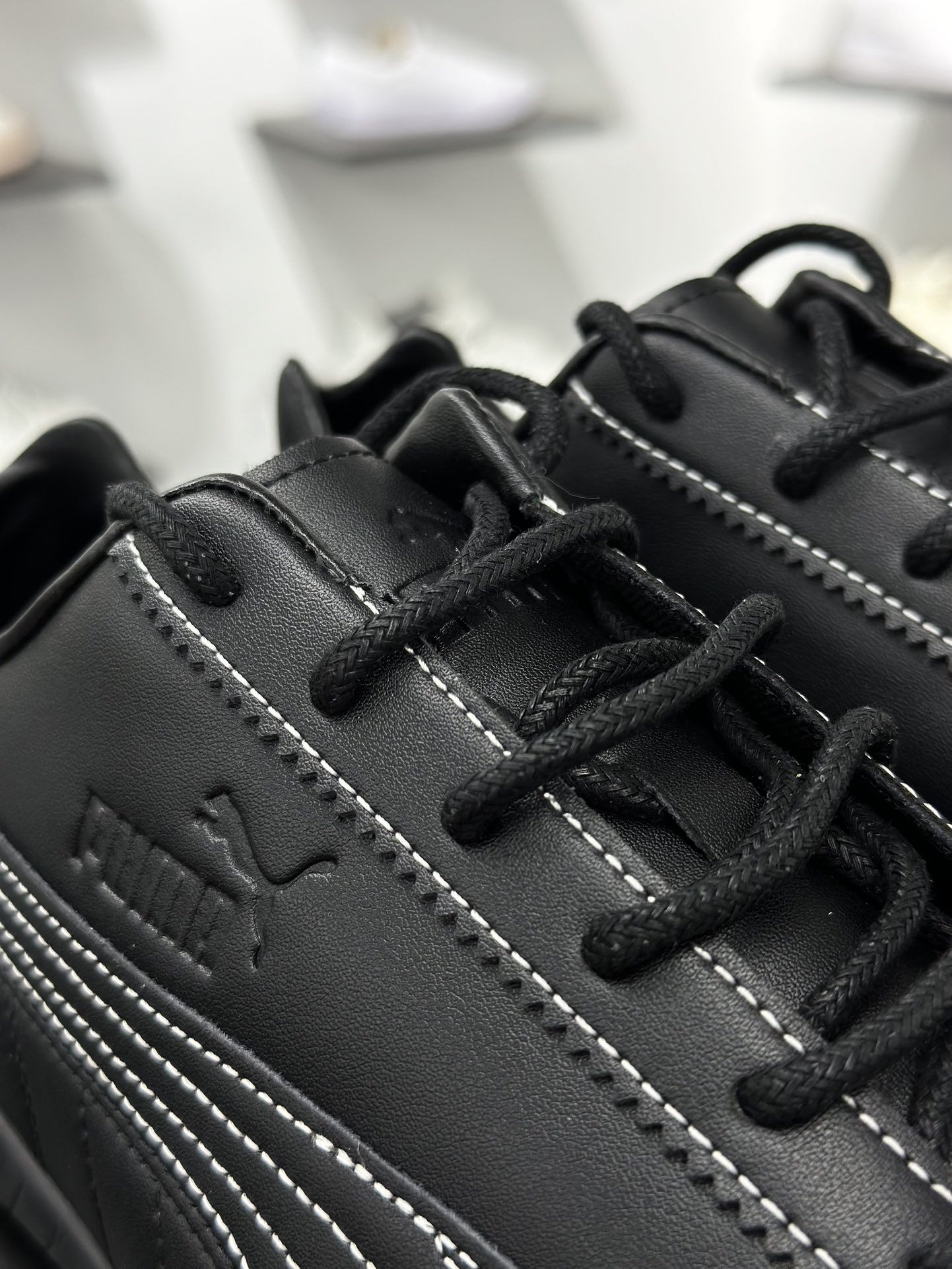 Ferrari x Puma Speedcet 联名彪马低帮复古运动休闲赛车跑鞋 404267-01