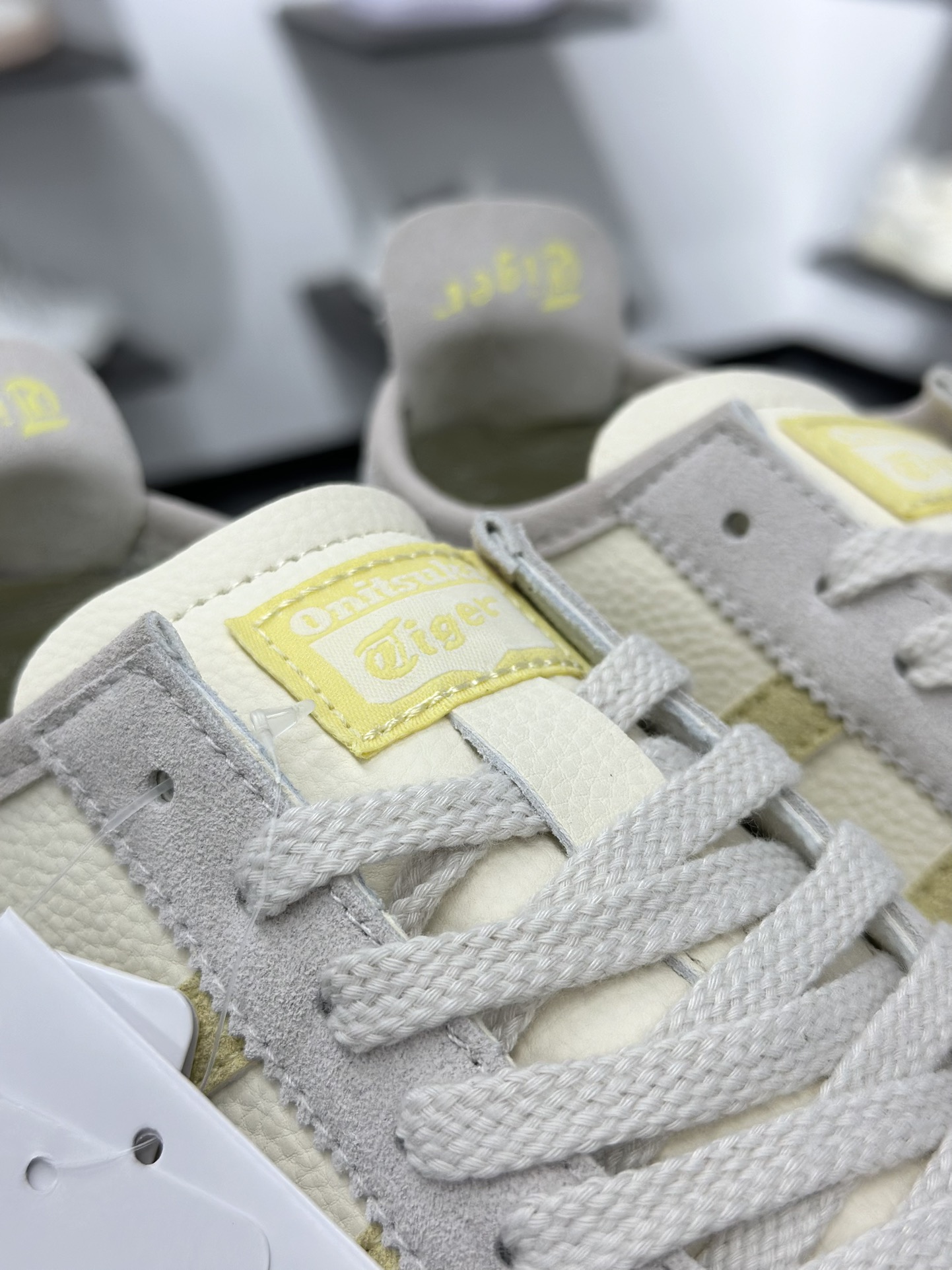 Onitsuka Tiger Mexico 66 SLIP-ON 搭单品 板鞋 1183B391-103