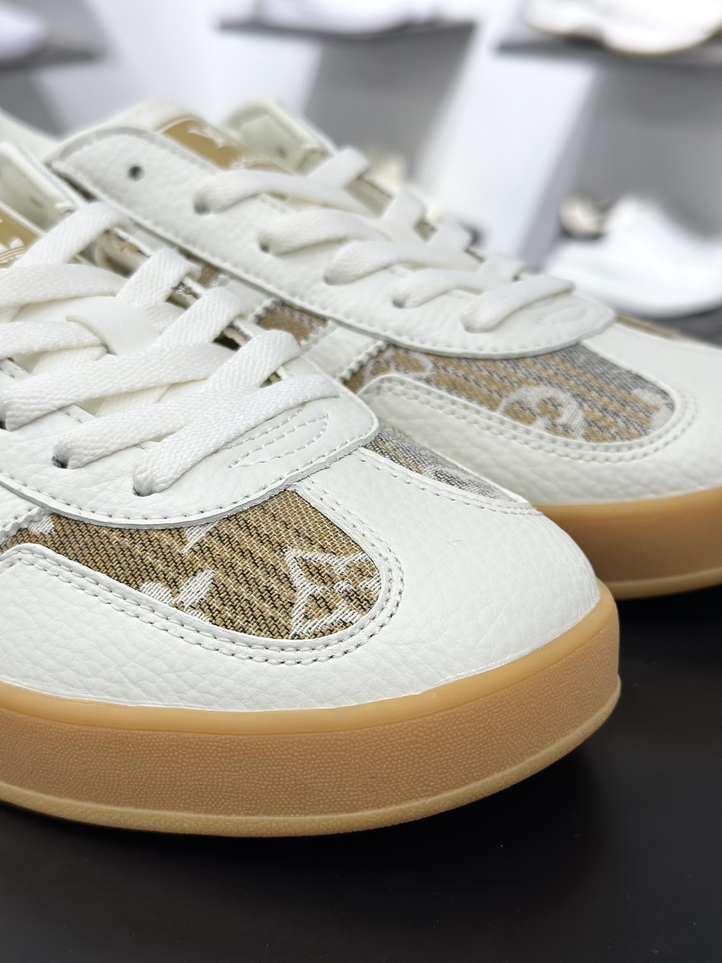 Adidas Originals Samba ‘DIY’桑巴舞系列 阿迪达斯 三叶草绅士德训足球风百搭低帮休闲运动板鞋 SC9207-729