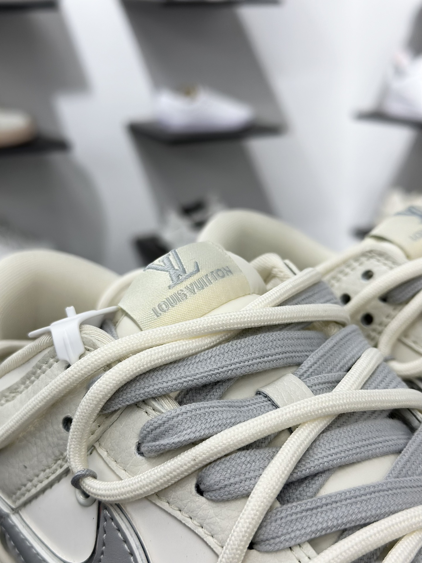 Nike Air Force 1‘07 Low LV联名 深蓝底抽绳 空军一号低帮休闲板鞋 DM6868-092