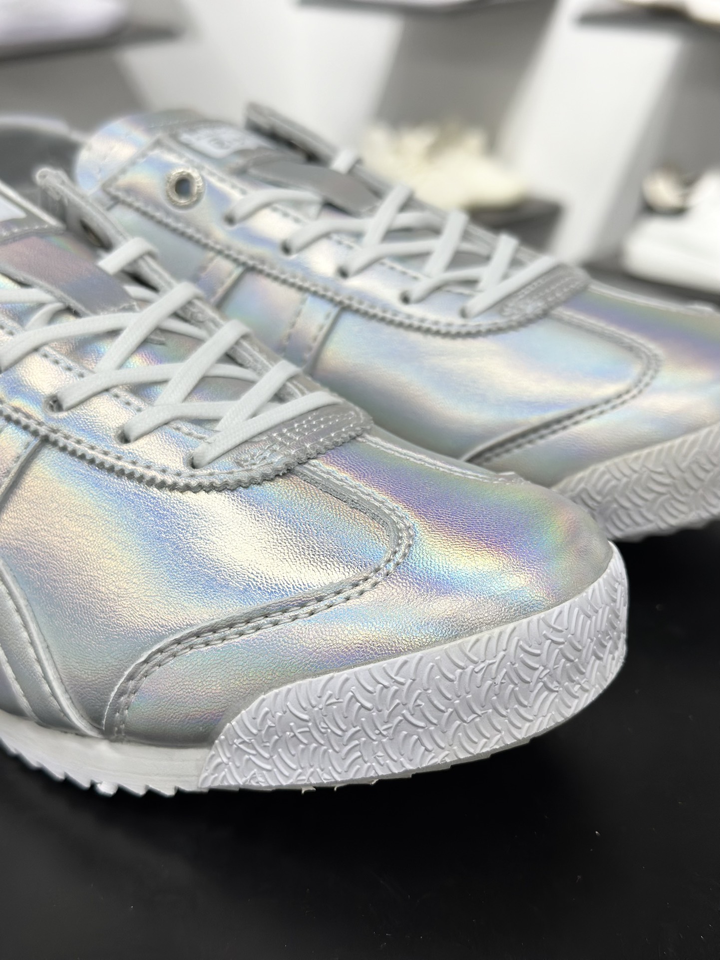 Onitsuka Tiger鬼塚虎防滑耐磨低帮百搭单品 板鞋-High Quatity Cheap Brand wholesale wholesaler seller Clothes Bags handbags Sneakers Top Fashion Clothing Shoes from China Factory Chinese suppliers best Quality Beautiful Price Onitsuka Tiger鬼塚虎防滑耐磨低帮百搭单品 板鞋