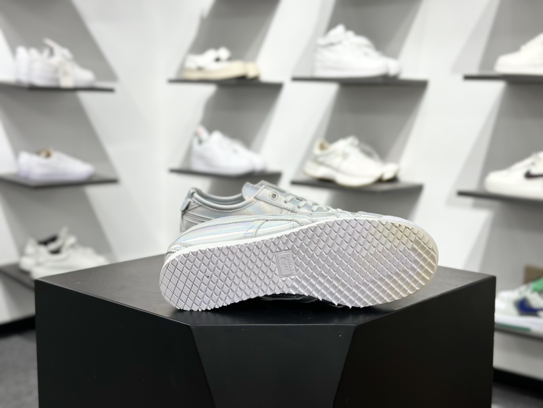 Onitsuka Tiger鬼塚虎防滑耐磨低帮百搭单品 板鞋-High Quatity Cheap Brand wholesale wholesaler seller Clothes Bags handbags Sneakers Top Fashion Clothing Shoes from China Factory Chinese suppliers best Quality Beautiful Price Onitsuka Tiger鬼塚虎防滑耐磨低帮百搭单品 板鞋