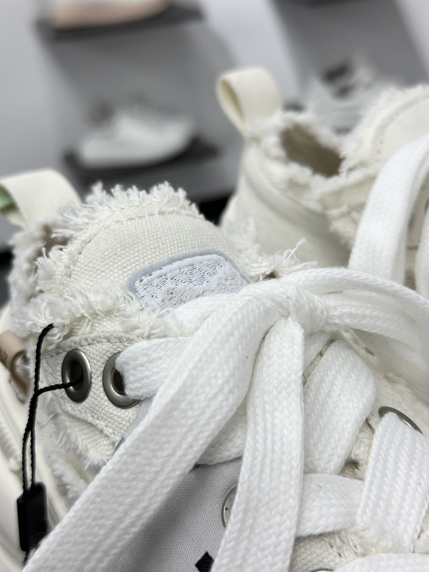 SMILEREPUBLIC SMILE QUEEN CLASSIC LOWS.SP 开口笑2.0系列松糕厚底增高低帮运动鞋“牛仔米白流苏须边” SR20240106001 SMILEREPUBLIC SMILE QUEEN CLASSIC LOWS.SP 开口笑2.0系列松糕厚底增高低帮运动鞋“牛仔米白流苏须边” SR20240106001