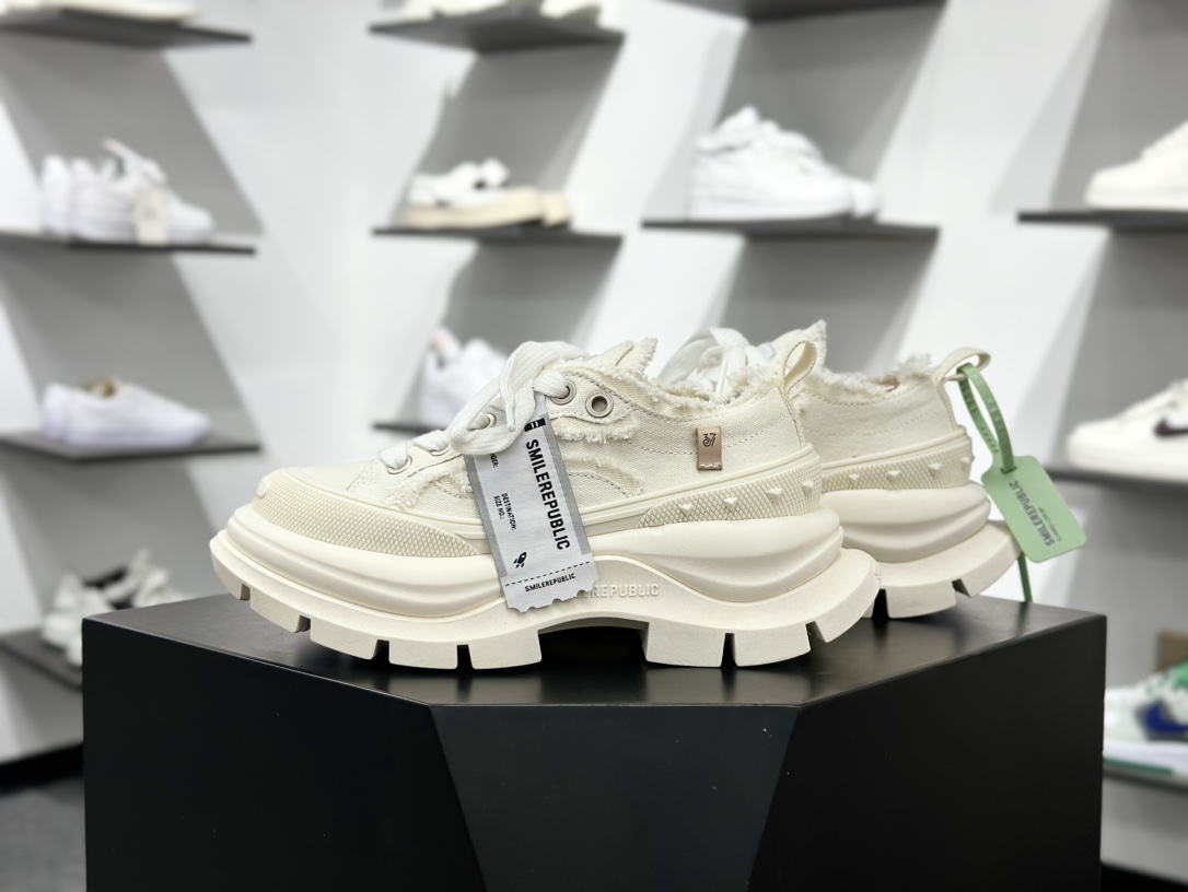 SMILEREPUBLIC SMILE QUEEN CLASSIC LOWS.SP 开口笑2.0系列松糕厚底增高低帮运动鞋“牛仔米白流苏须边” SR20240106001 SMILEREPUBLIC SMILE QUEEN CLASSIC LOWS.SP 开口笑2.0系列松糕厚底增高低帮运动鞋“牛仔米白流苏须边” SR20240106001