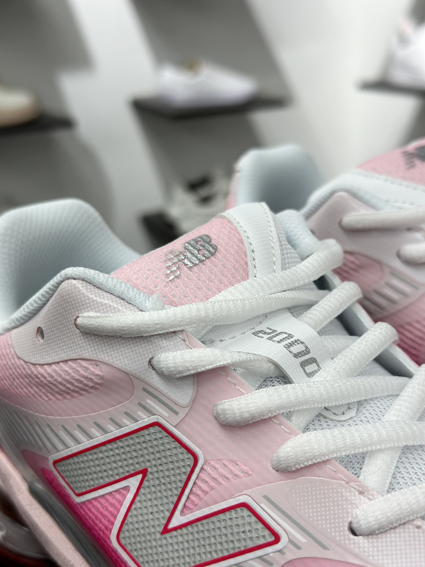 New Balance NB2000 舒适百搭防滑耐磨低帮 休闲跑步鞋 U2000PBC