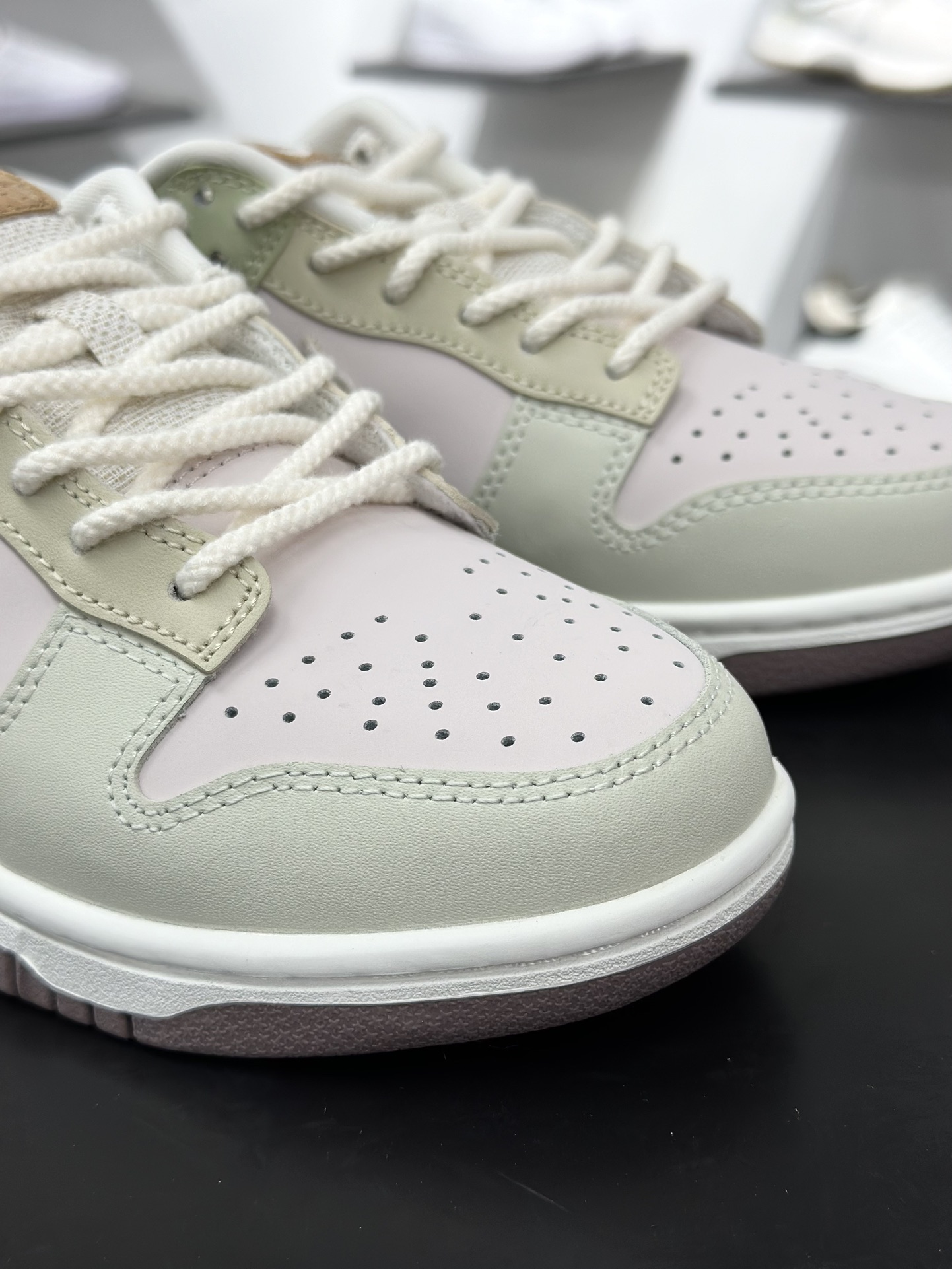 NIKE SB Dunk Low IB8876-661