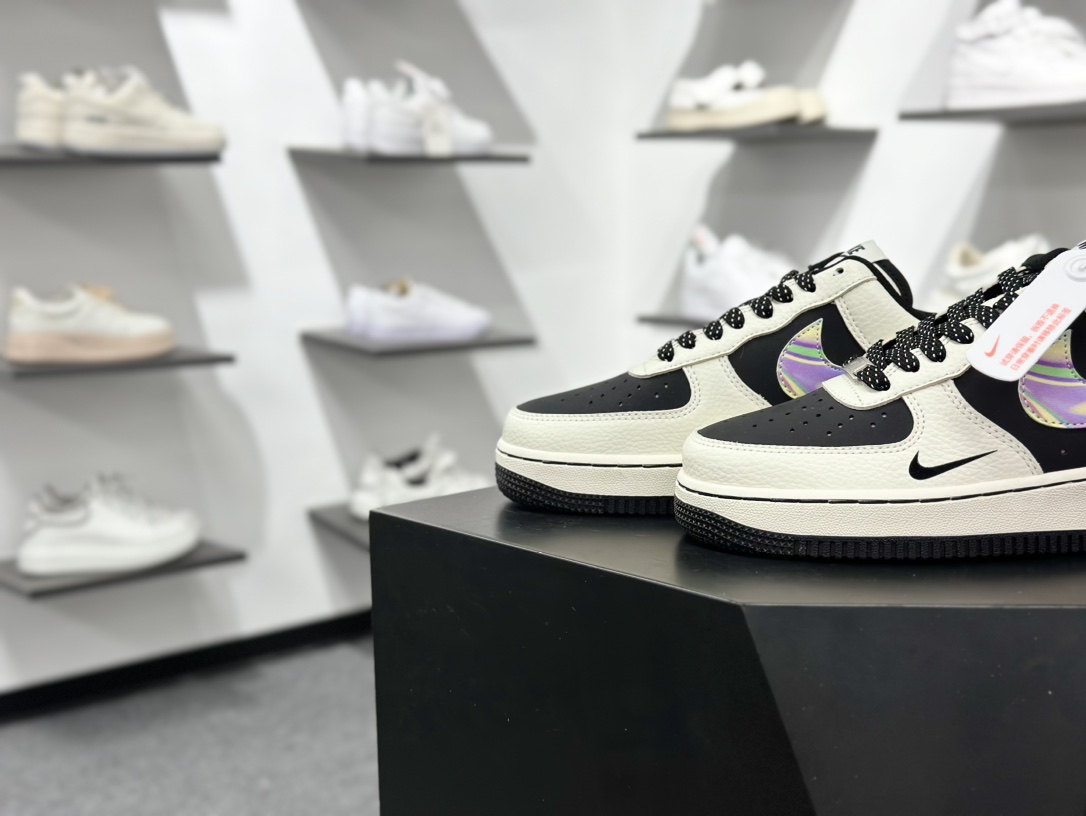 Louis Vuitton x Nike Air Force 1 07 LV8 Low”LV Monogram”空军一号板鞋“皮革米白黑牛仔LV印标” LW9279-001